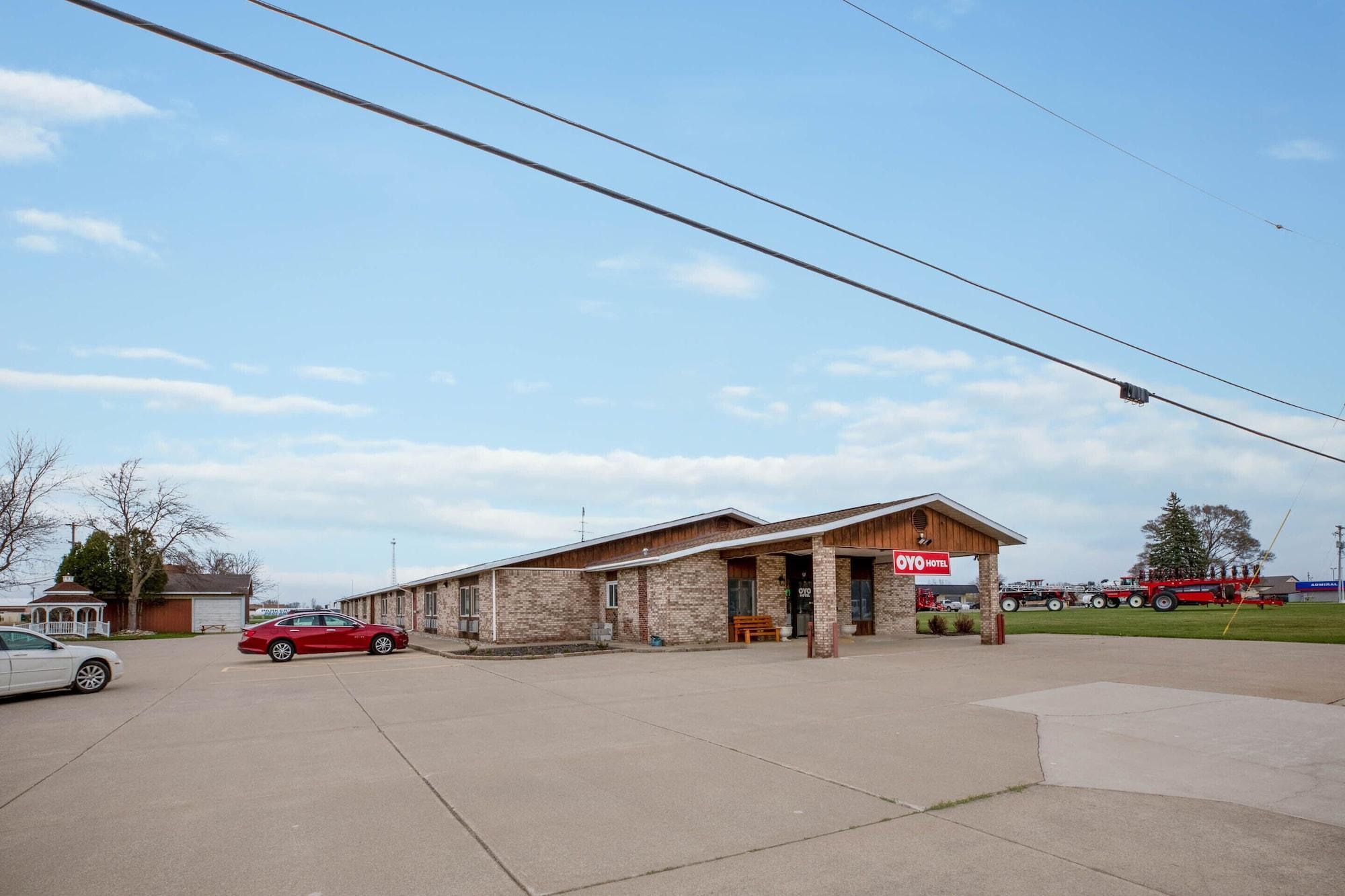 Hotel Oyo Route 52 & Hwy 57